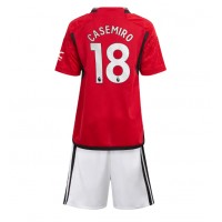Billiga Manchester United Casemiro #18 Barnkläder Hemma fotbollskläder till baby 2023-24 Kortärmad (+ Korta byxor)